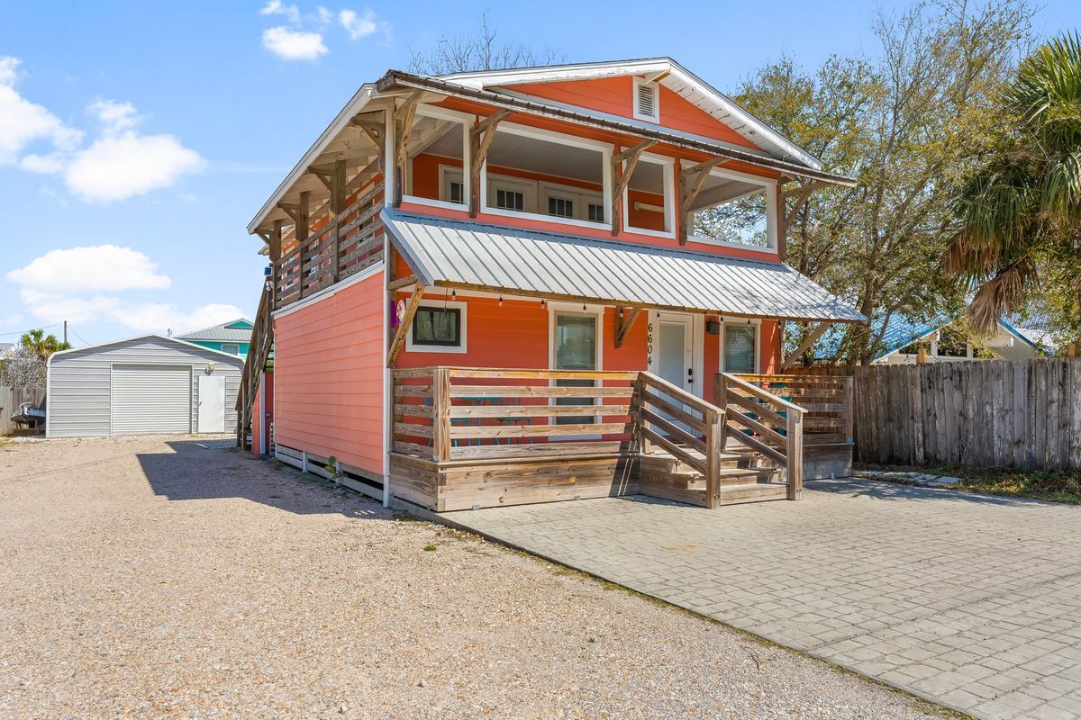Primary Photo - 6604 Beach Dr