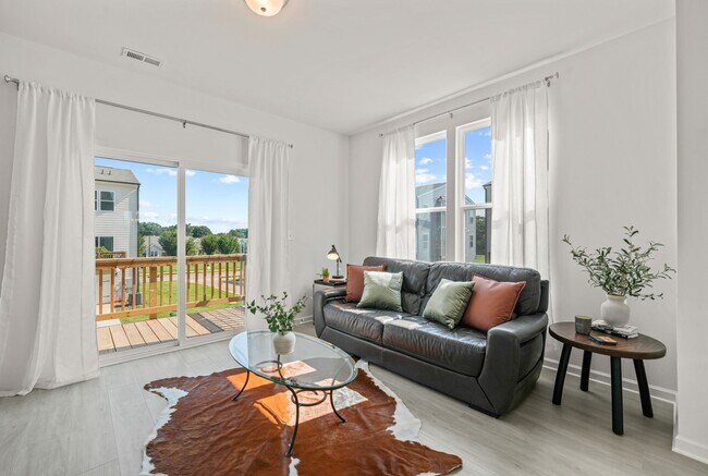 Foto del edificio - 1955 Robin Hill Ln