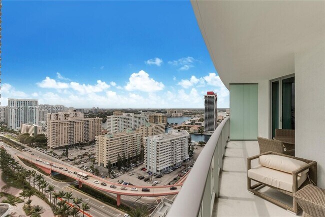 Foto del edificio - 4111 S Ocean Dr