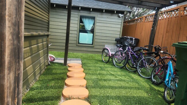 Foto del edificio - 606 Vincent St