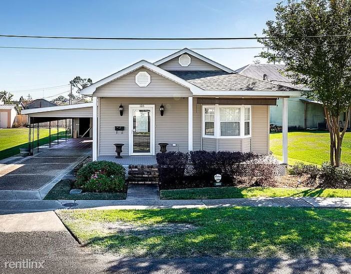 Primary Photo - 3 br, 2 bath House - 105 Elm St