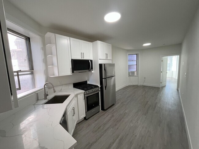 Building Photo - 1619 Palisade Ave