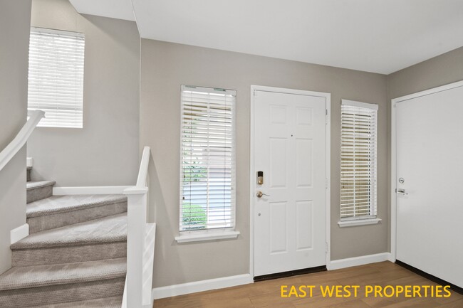 Photo - 7 Pearleaf (Irvine, CA) Townhome