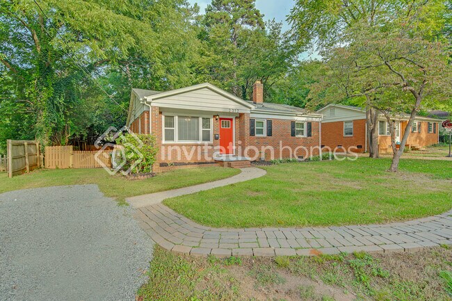 Building Photo - 2312 Markham Ct