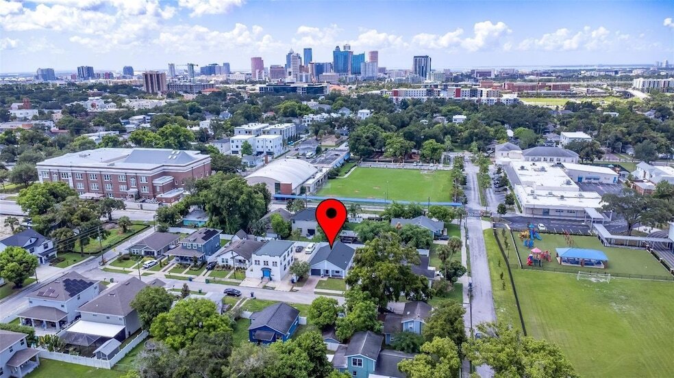 Foto principal - 310 W Warren Ave