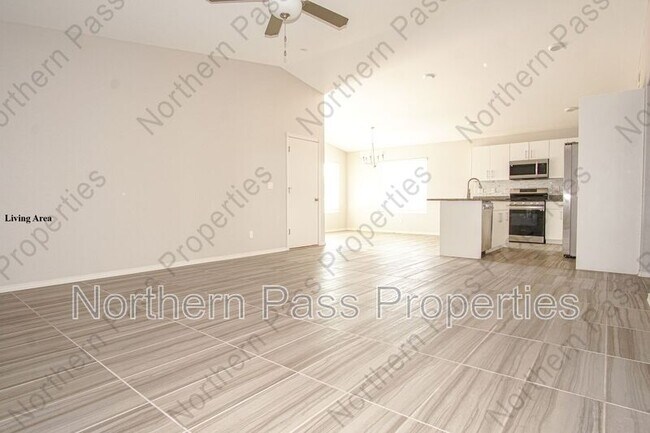 Foto del edificio - 14740 Charles Foster Ave