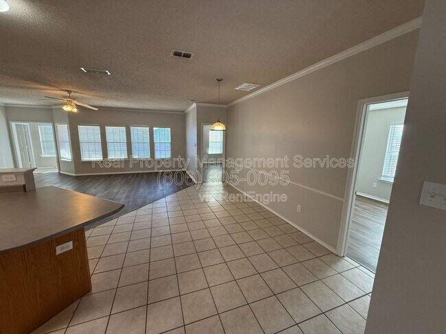 Foto del edificio - 6715 91st St