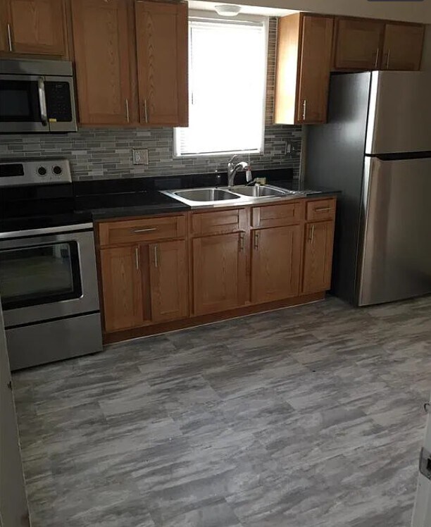 Foto del edificio - 8342 Willett Ave