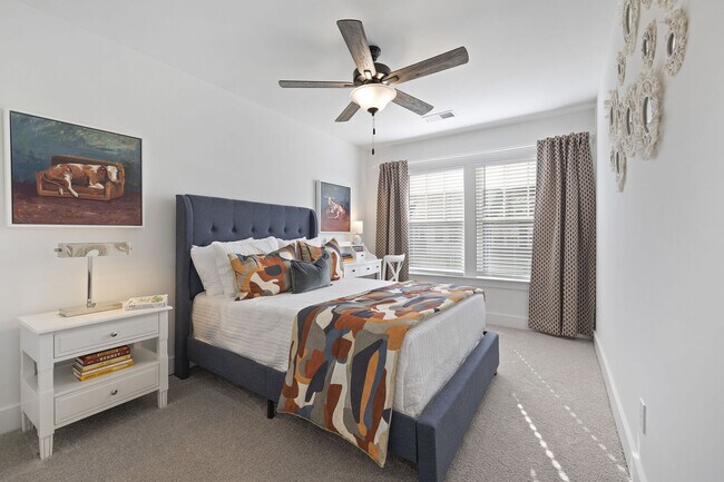 Foto del edificio - Artisan Living Mills River