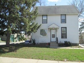 Building Photo - 4731 Meredeth St