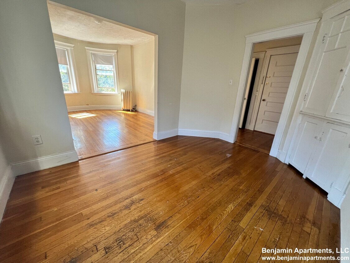 Foto principal - 1802 Beacon St