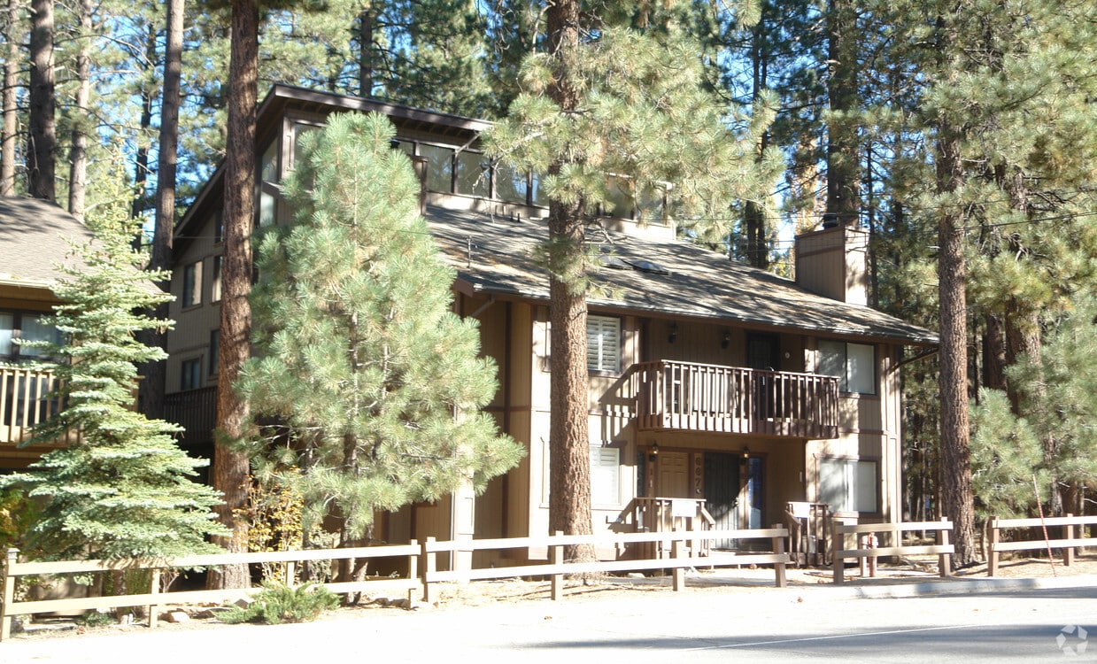 667 Summit Blvd, Big Bear Lake, CA 92315 Apartments in Big Bear Lake
