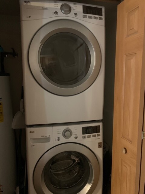 brand new full size washer/dry - 124 Creekside Dr