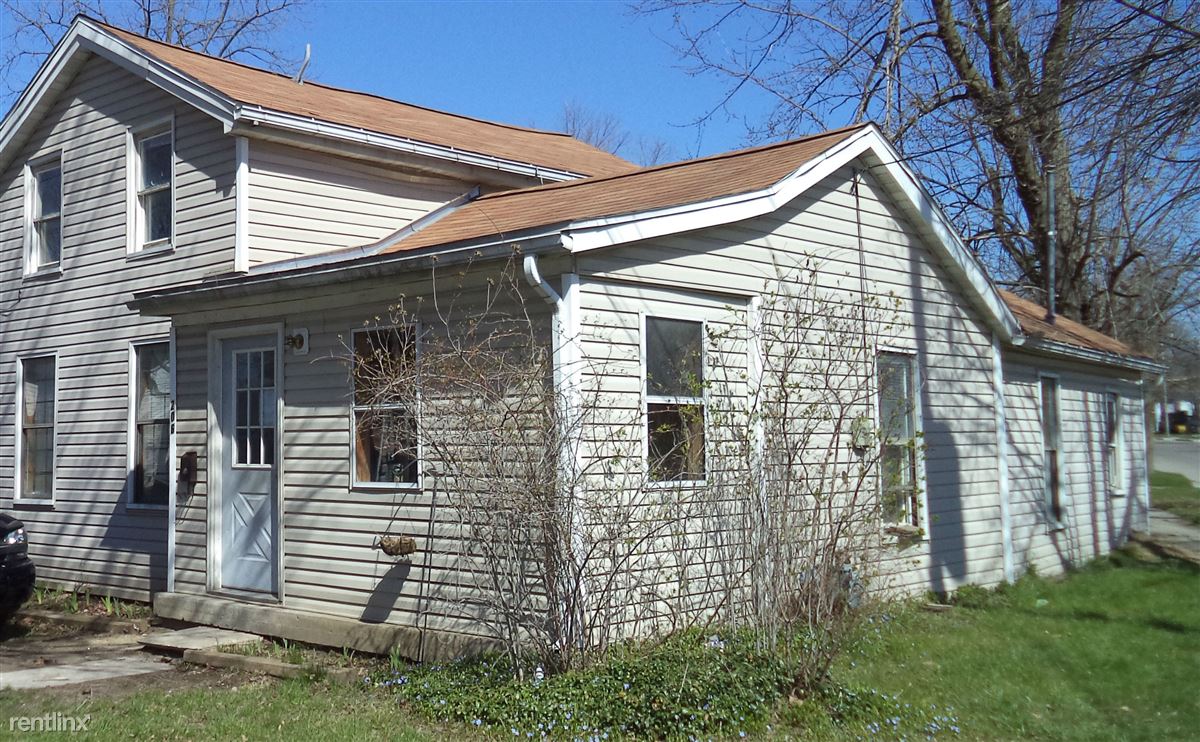 206 Ormsby St, Adrian, MI 49221 House Rental in Adrian, MI