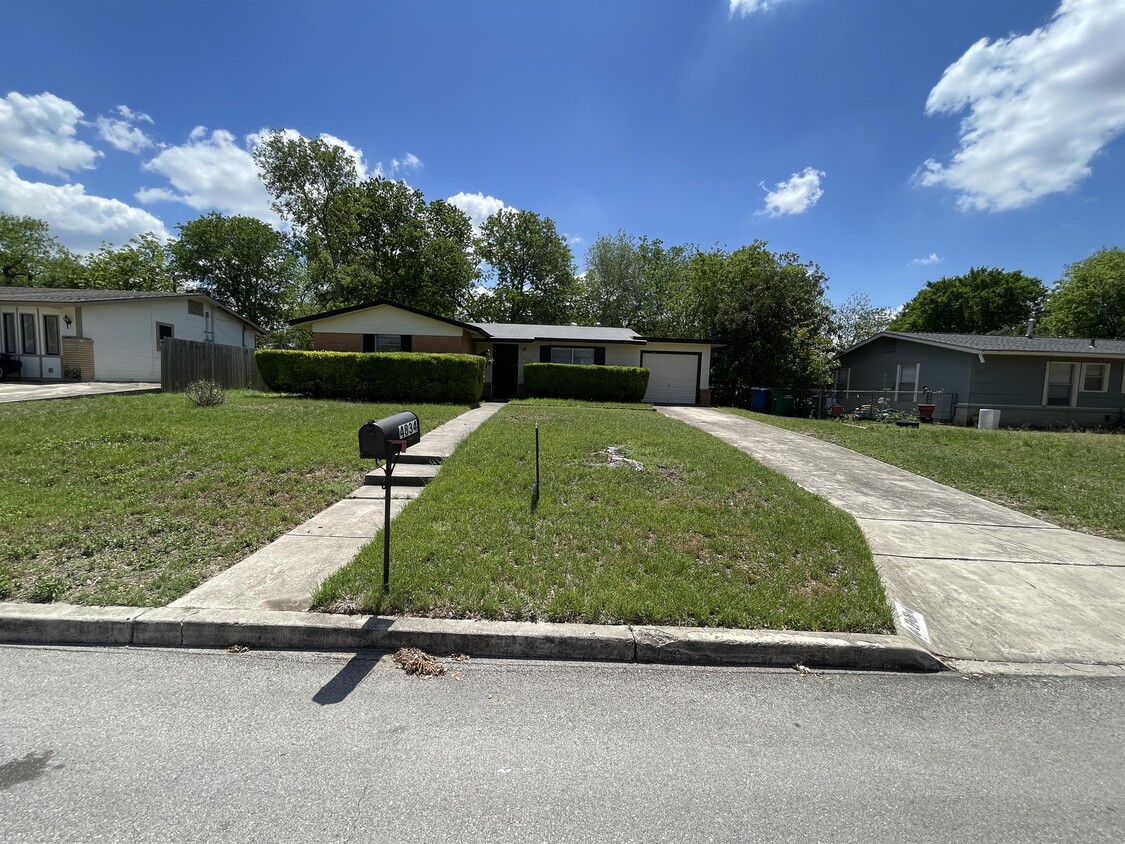 4834 Chedder Dr, San Antonio, TX 78229 House Rental in San Antonio