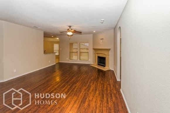 Building Photo - NOW AVAILABLE! - 2108 Caroline Dr, Weather...