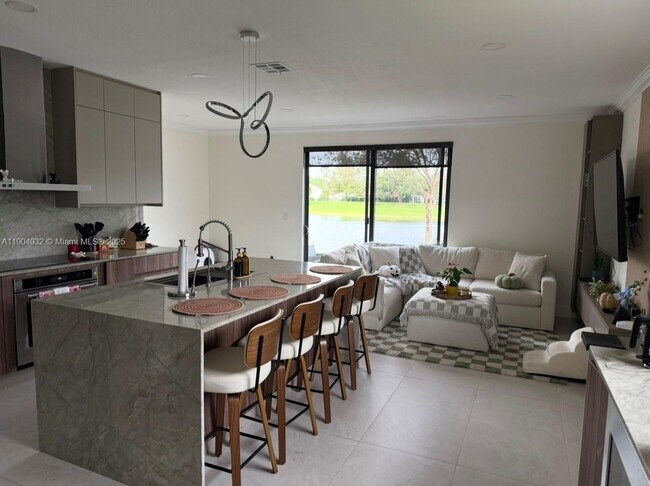 Foto del edificio - 481 NE 194th Terrace