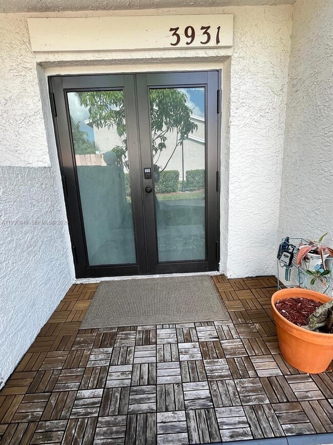 Foto del edificio - 3931 SW 84th Terrace