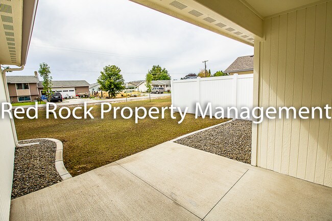 Building Photo - 16912 E Knox Ln