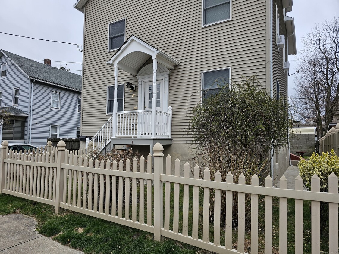 Primary Photo - 59 Harbor St