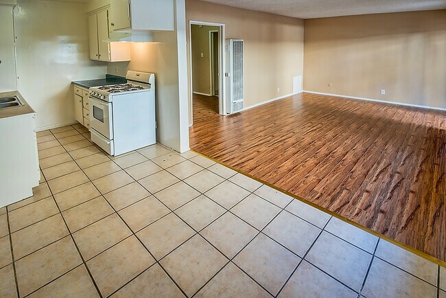 Building Photo - 1145 Elden Ave