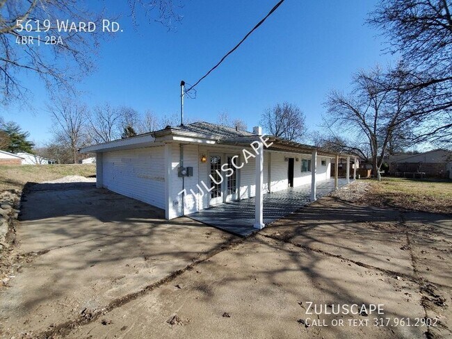 Foto del edificio - 5619 Ward / 4 bed 2 bath home in Evansvill...