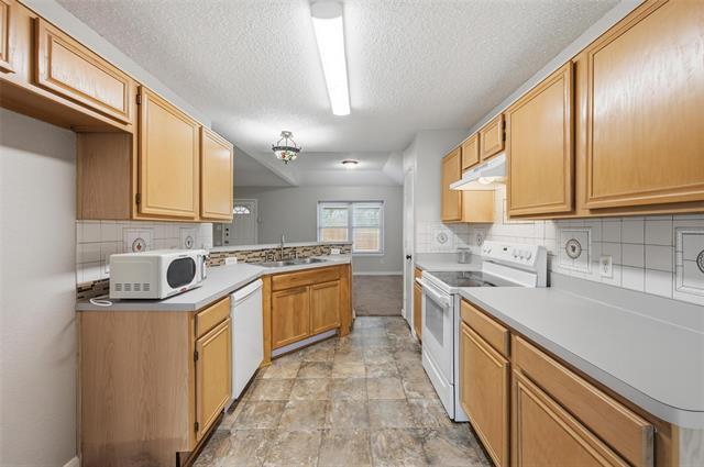 Foto del edificio - 806 Springfield Dr