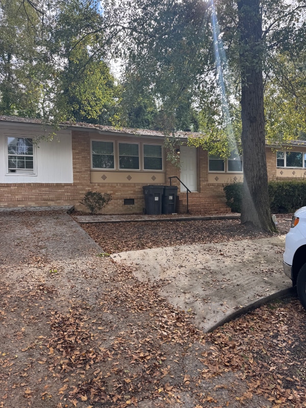 Building Photo - 2373 Courtney Cir