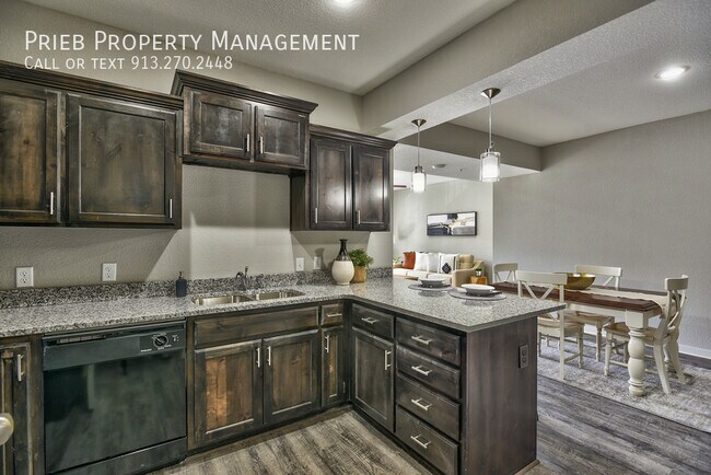 Building Photo - 22091 W 123rd Ln