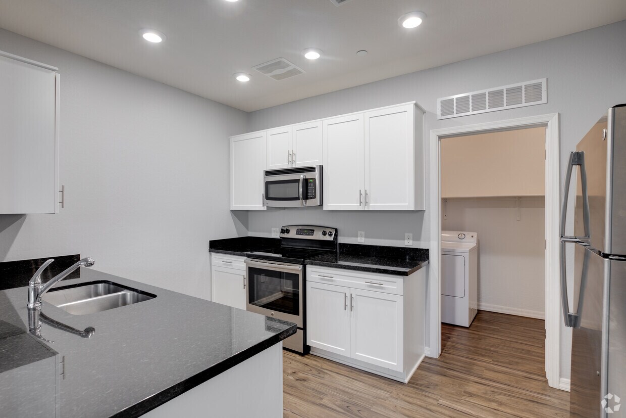 Foto principal - Santana Ridge Luxury Condominiums