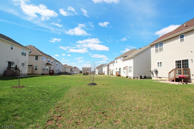 Building Photo - 34 Willocks Cir