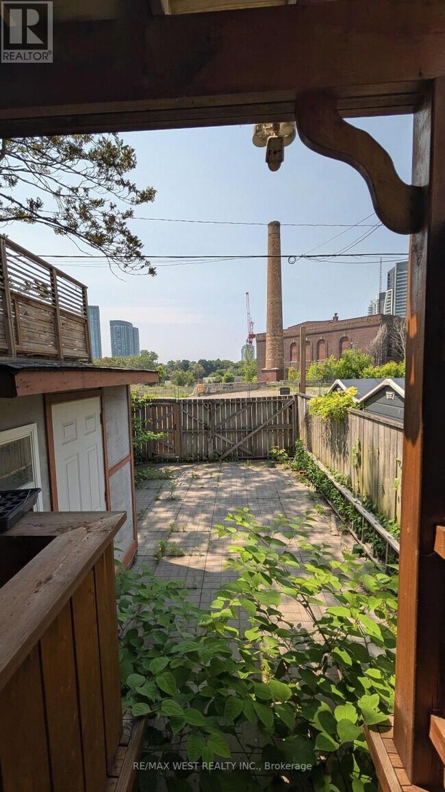Photo du bâtiment - 141 Niagara St