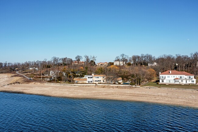 Foto del edificio - 18 Lighthouse Rd