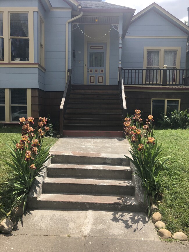 Front steps - 30 NE Stanton St