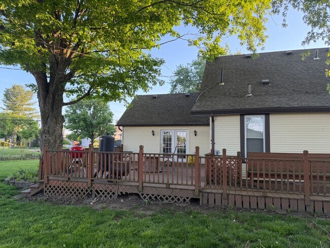 Foto del edificio - Large 3 Bedroom Home in City of Brookville