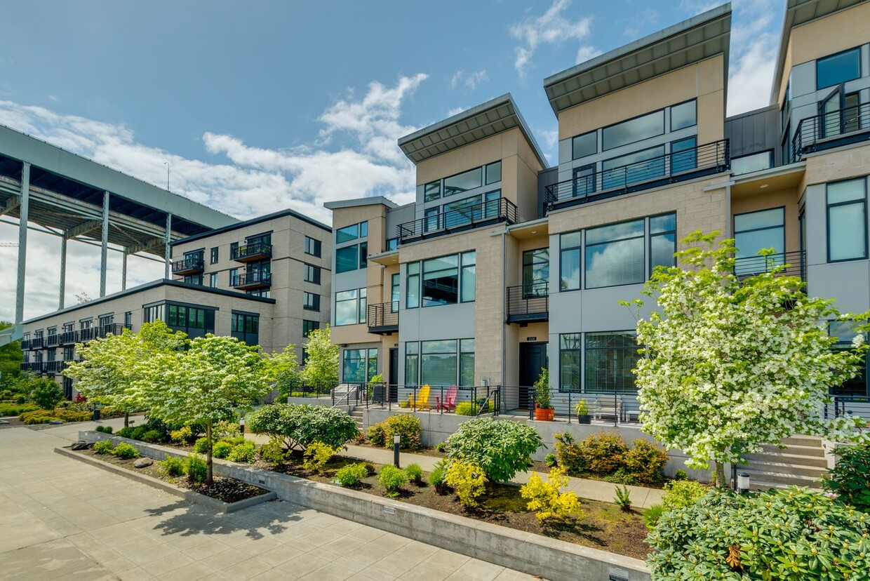 Primary Photo - Waterfront Living at the Riverscape Townhomes