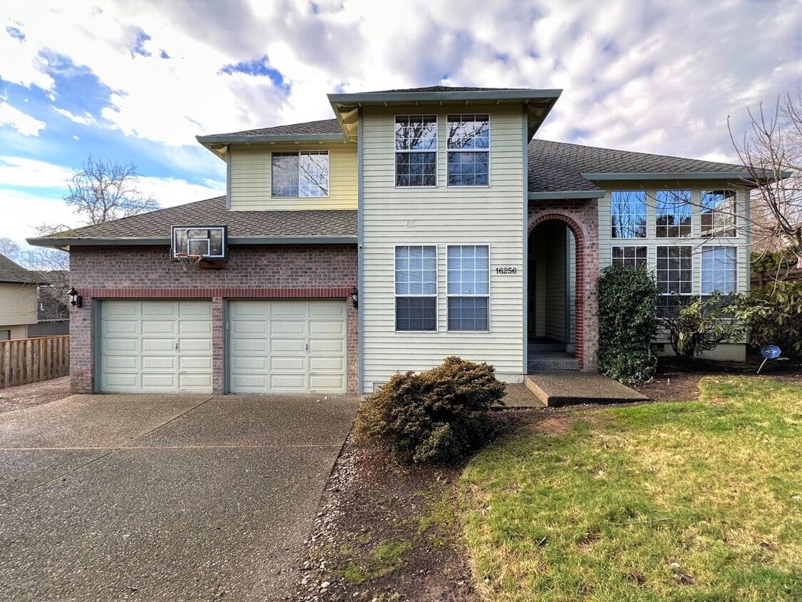 Foto principal - 16256 NW Kevin Ct