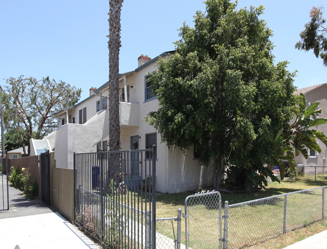 Primary Photo - 4519 Wilson Ave