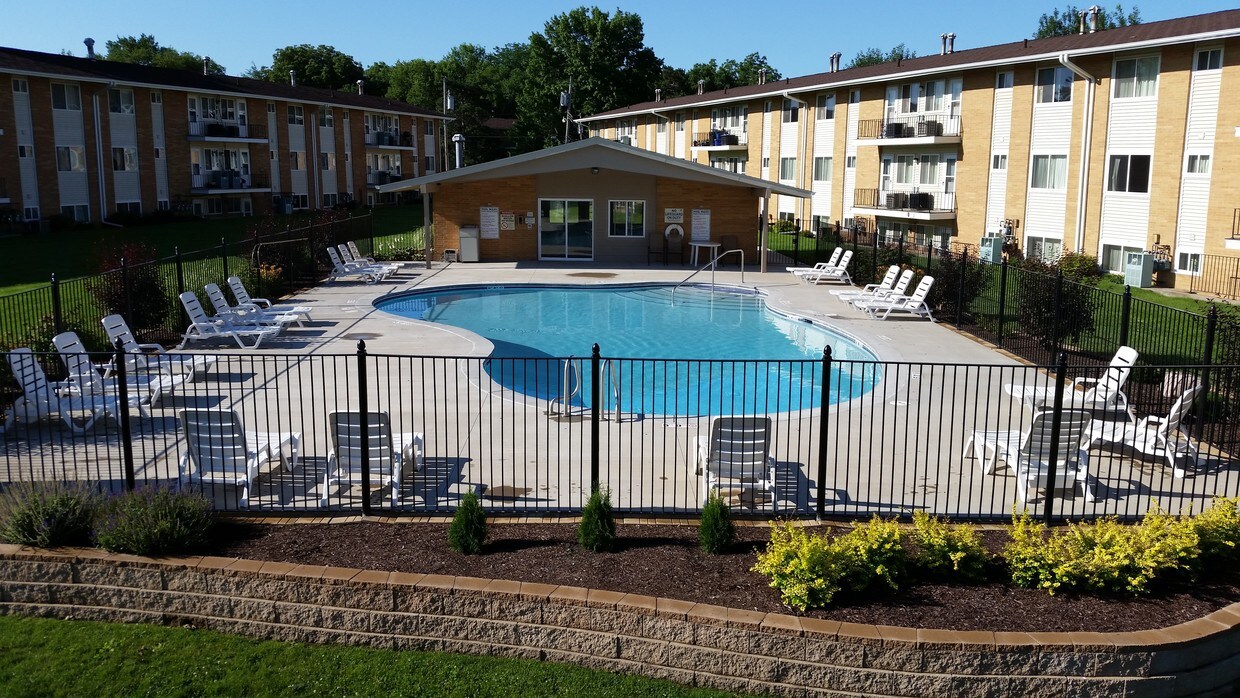 Scotsdale Apts Apartments in Coralville, IA
