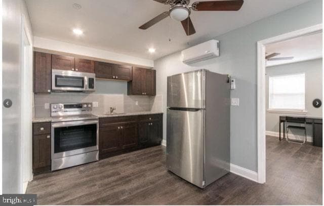 Foto del edificio - 1855 N 19th St