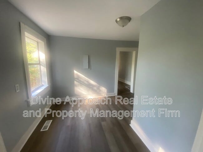 Building Photo - 5517 Sugar Ray Dr