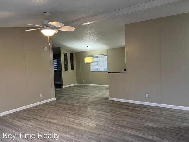 Foto del edificio - 3 br, 2 bath House - 1756 Forest Dr.