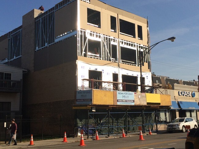 Building Photo - 2611 N Halsted St