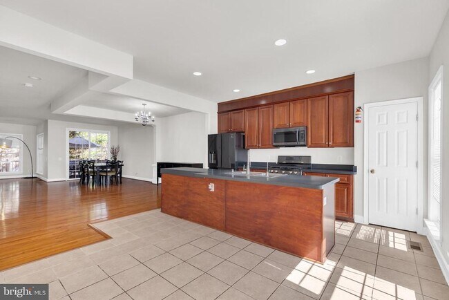 Foto del edificio - 9249 Laurel Ridge Crossing Rd