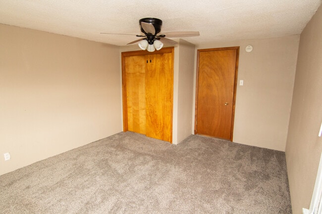 Bedroom - 1538 Starline Ave