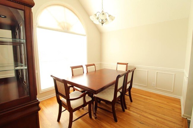 Foto del edificio - 3320 Marrast Dr