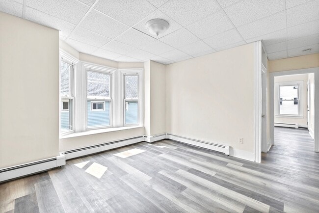 Building Photo - 7 Grove St