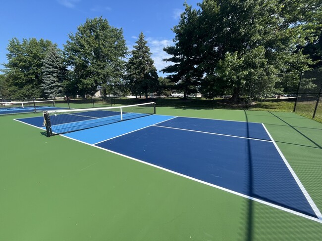 Building Photo - Tamarac Apartments