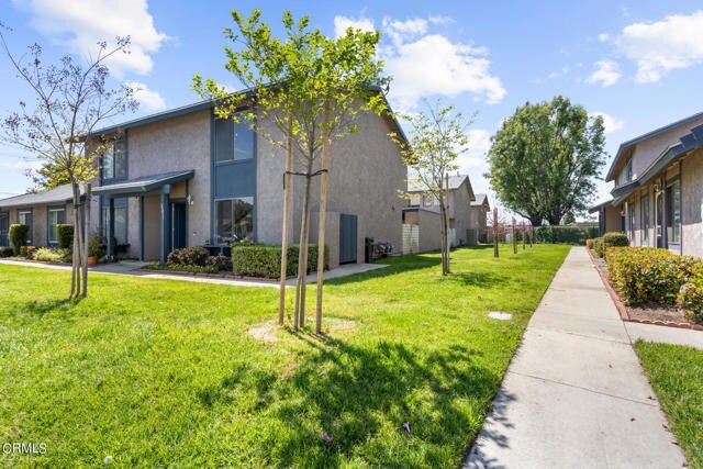 Foto principal - 21051 Lycoming St