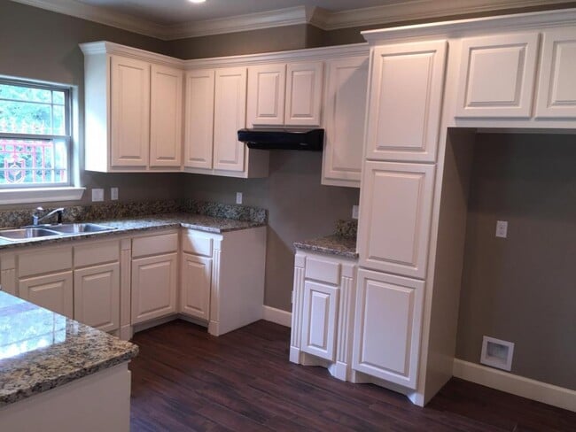 Building Photo - 9515 Craven Oaks St Unit B, Houston, TX 77076